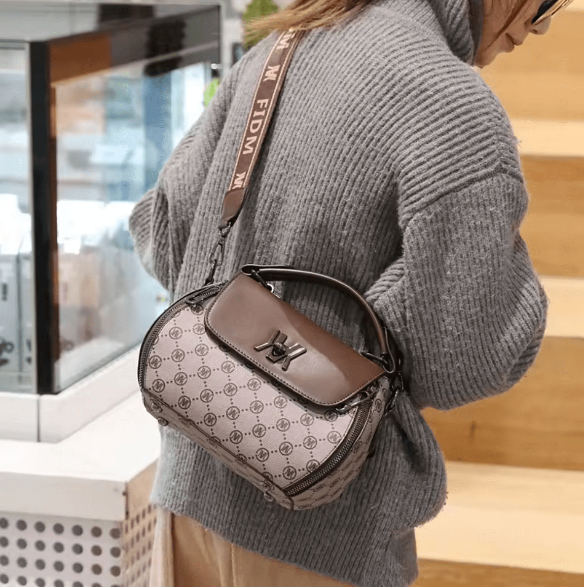 Sac à Main Femme – Cuir Véritable et Finition Raffinée by Martini