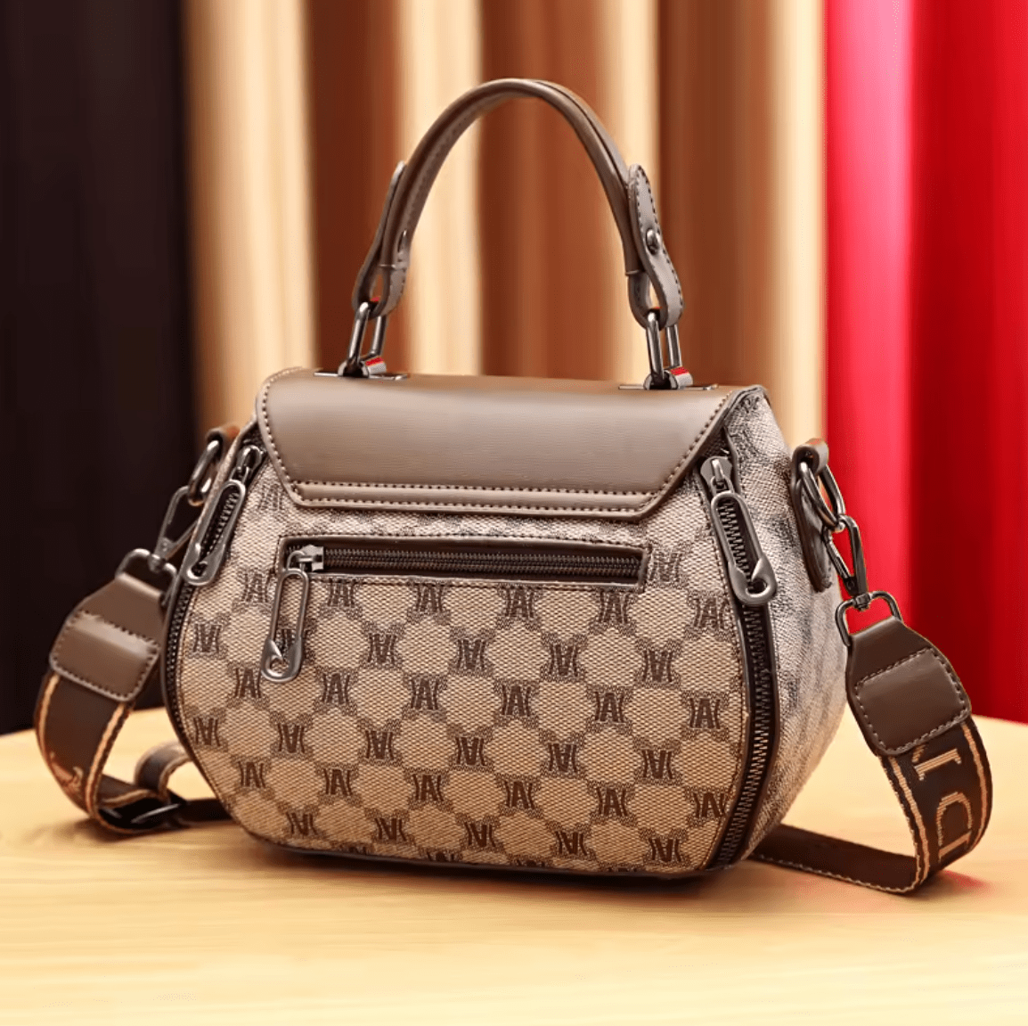 Sac à Main Femme – Cuir Véritable et Finition Raffinée by Martini