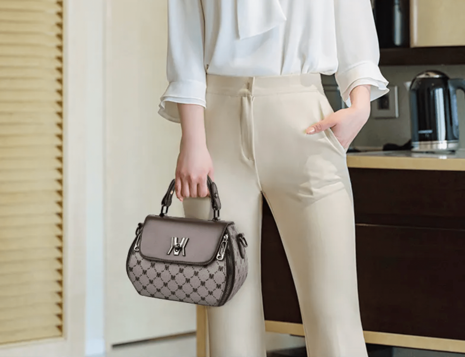 Sac à Main Femme – Cuir Véritable et Finition Raffinée by Martini